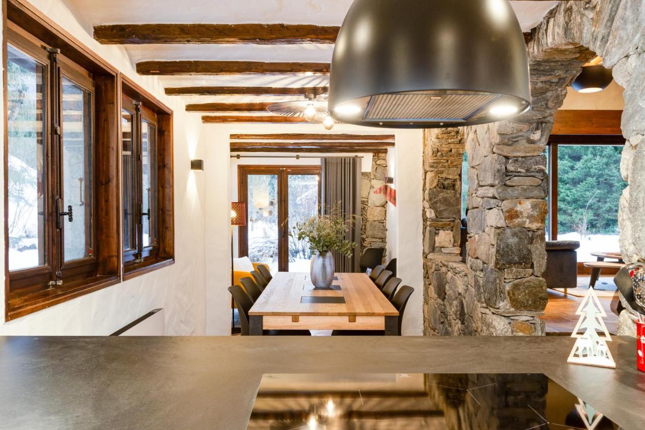 Chalet Les Praz - 280Sqm - Sauna Cinema Fitness - 5 Bedrooms In Heart Of Les Praz - By Cozee Rentals Chamonix Dış mekan fotoğraf